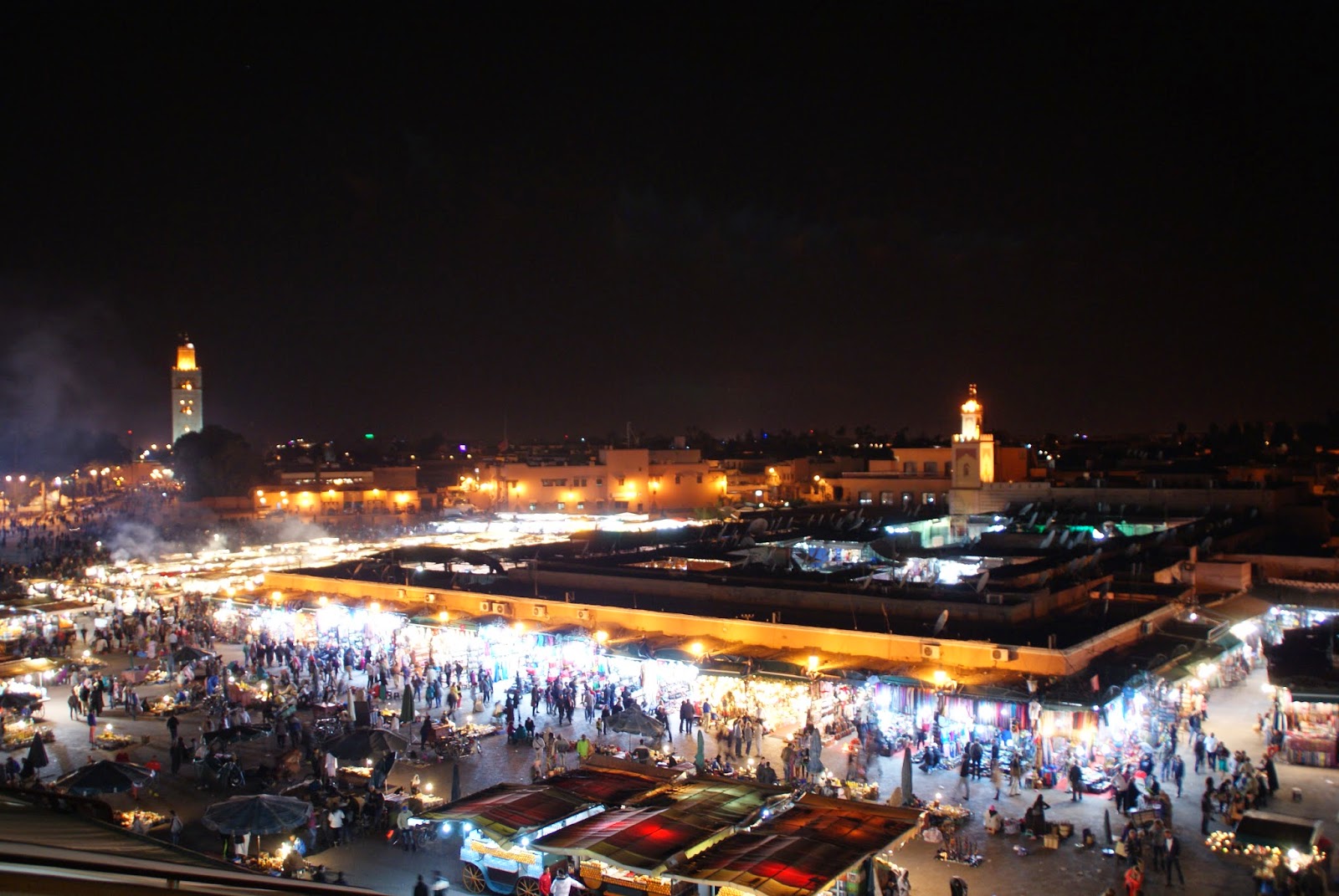 Reisetips Marokko – Eksotiske Djemaa el Fna i Marrakech
