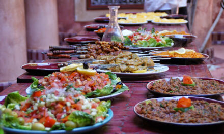 Marokkansk kokekurs i Marrakech (med oppskrifter)