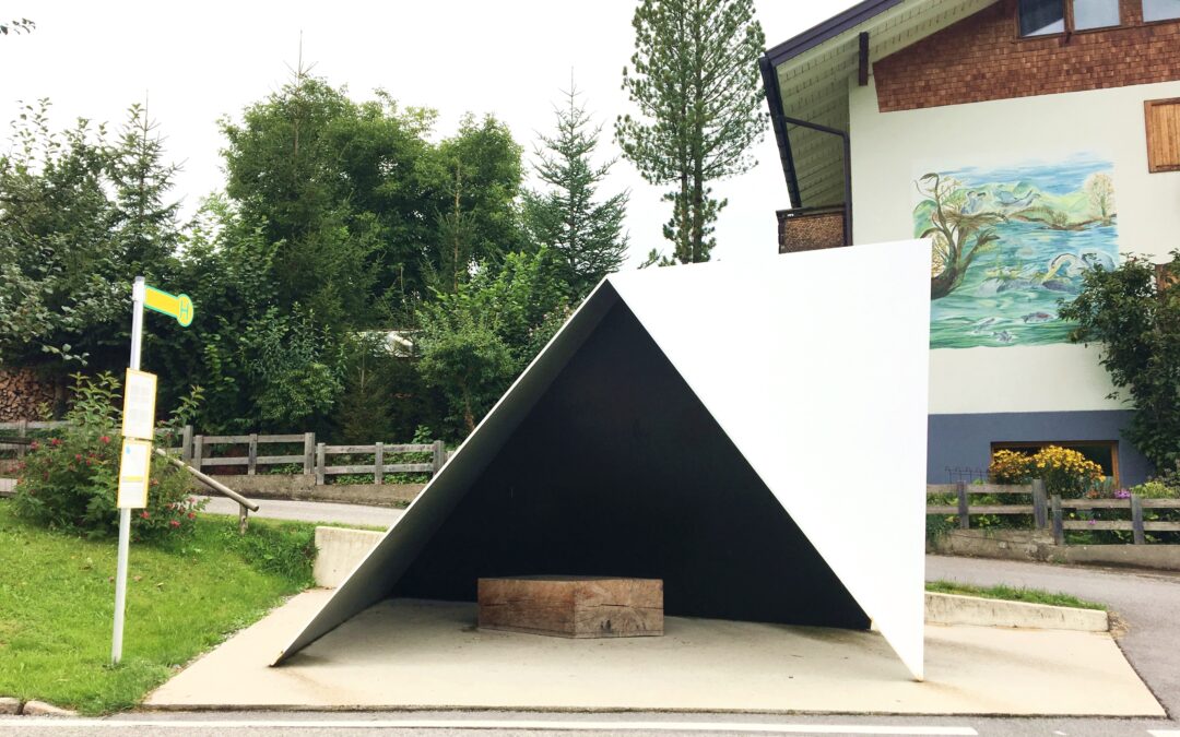 BUS:STOP Krumbach – funksjonalitet møter arkitektur og kreativitet