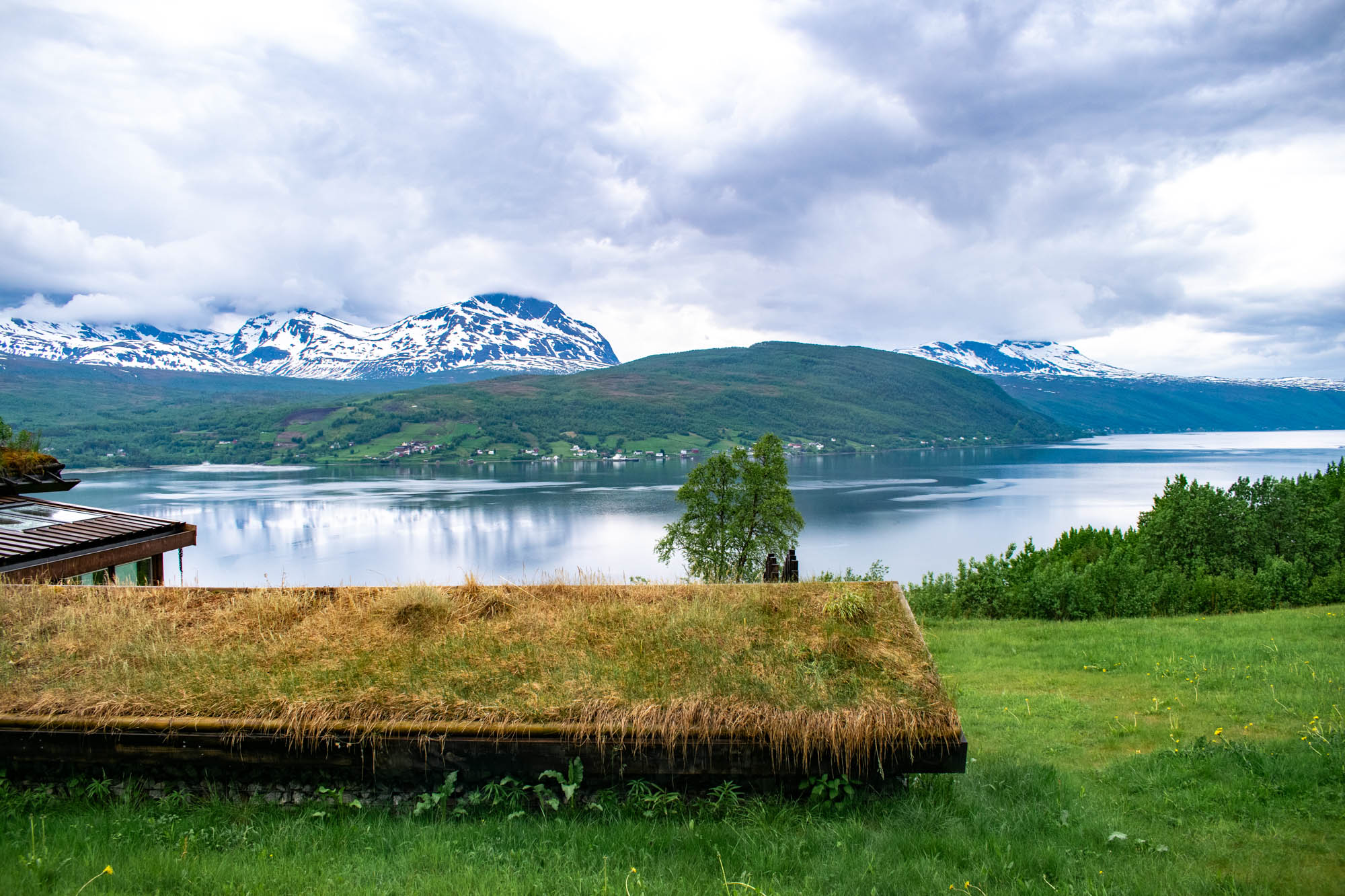 Utsikten fra Fjellkysten gjestehus, overnatting i Narvikregionen